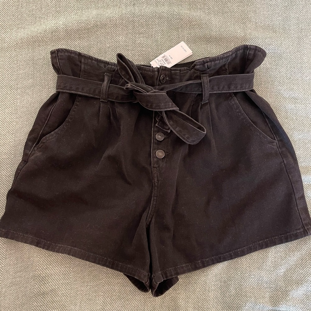 American Eagle mom shorts